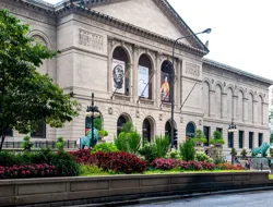 Art Institute of Chicago Ticket & In-App Audio Tour: From Ancient Works to Modern Art Masterpieces